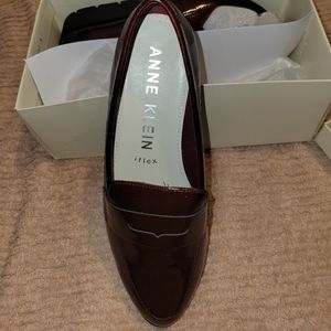 Anne Klein Loafer